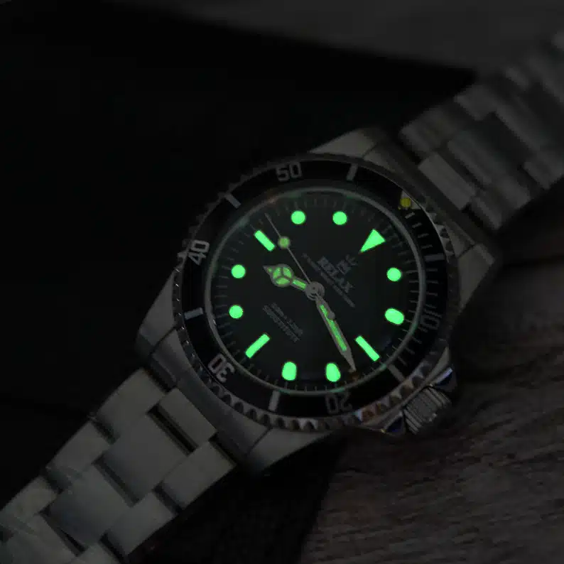 Vintage Style Relax No Date - Image 4