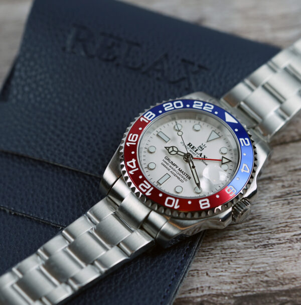 Relax White GMT - Image 3